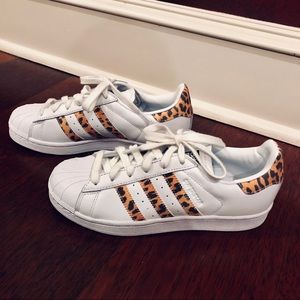 Adidas Superstar Leopard sneakers